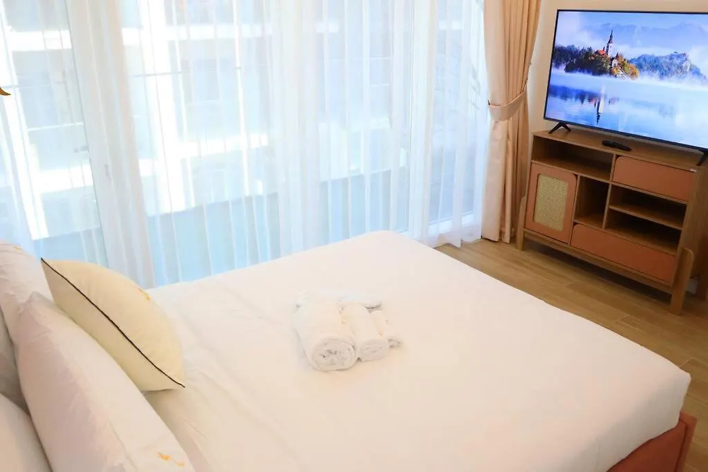 Lovely 3Br Oasis With Pool & Private Parking In Masdar City Abu Dhabi Apartment