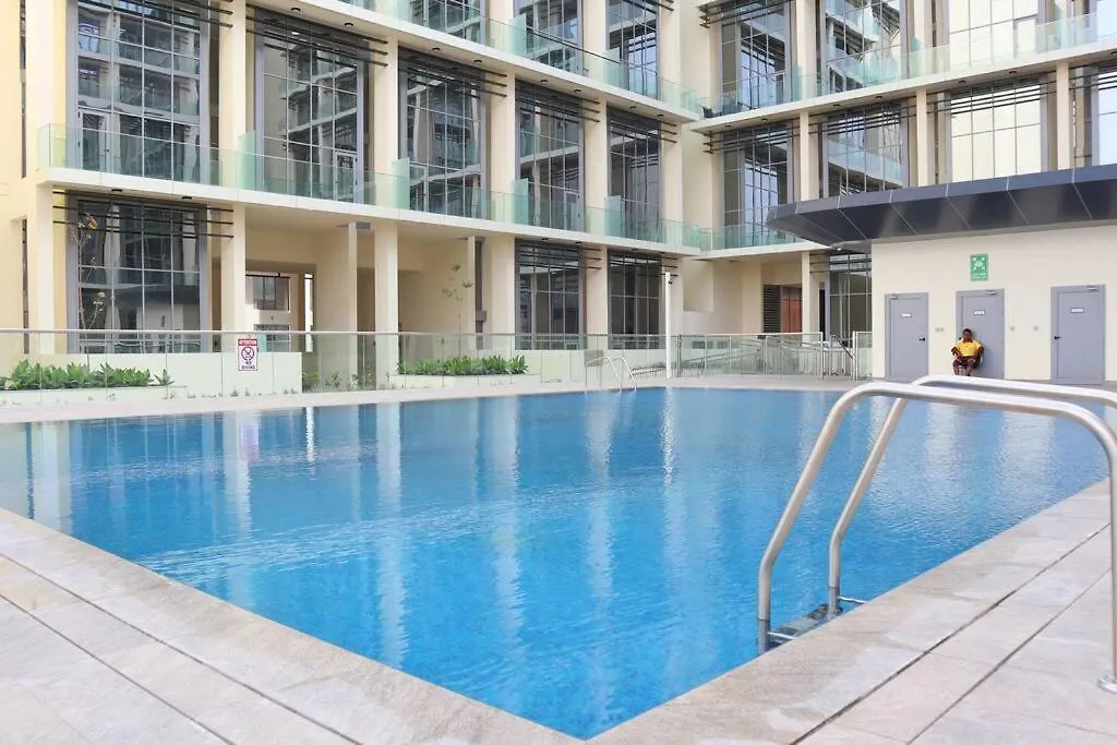 Lovely 3Br Oasis With Pool & Private Parking In Masdar City Abu Dhabi 0*,